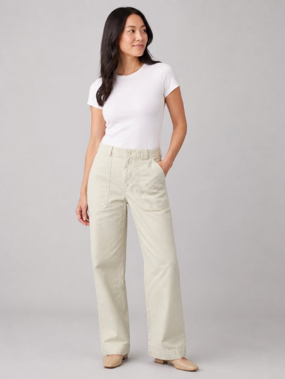 Banana Republic Women's Cargo Utility Pants Size 8 Beige Khaki Straight Leg
